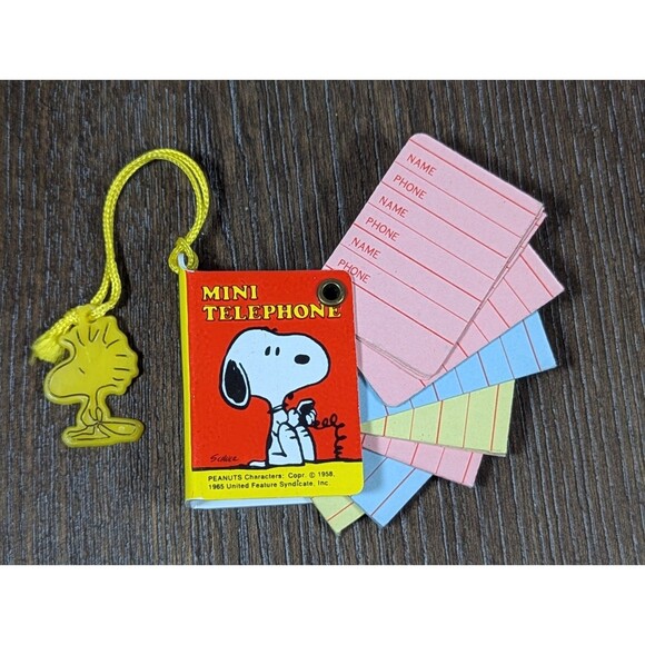 Vintage 1965 Peanuts Snoopy 2" Mini Telephone Address Book Woodstock Schultz - Picture 1 of 11